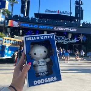 NIB! 2023 Hello Kitty Dodgers Bobblehead Giveaway 8/3/23